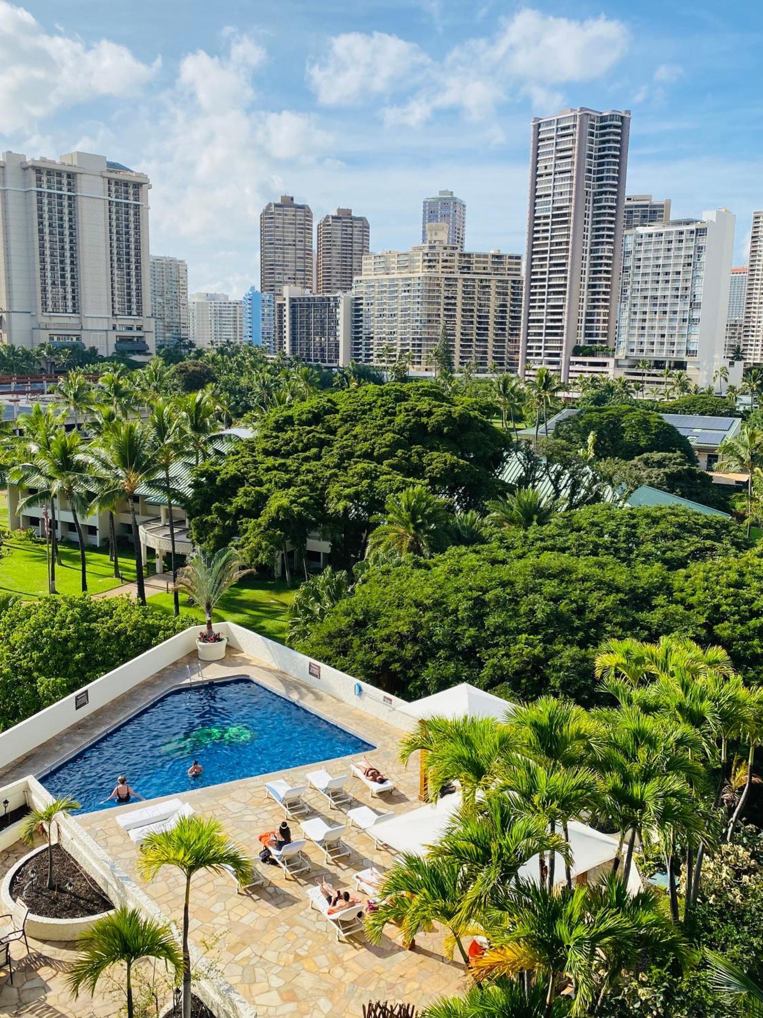 Cozy Studio With Free Parking In Waikiki Honolulu Esterno foto