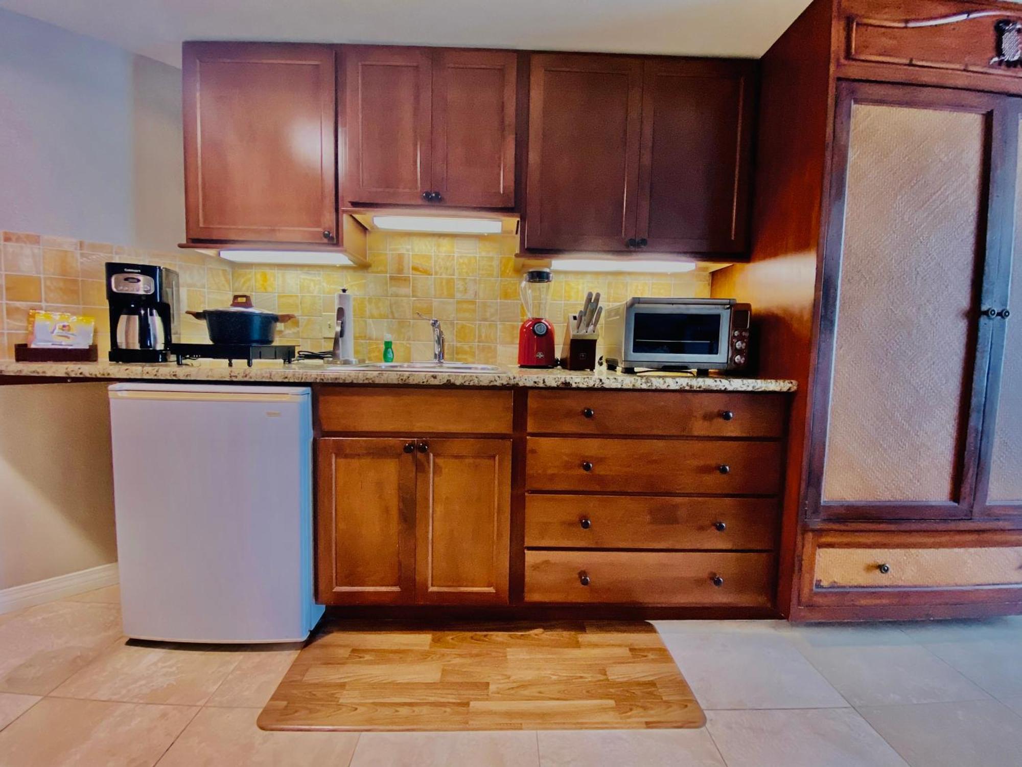 Cozy Studio With Free Parking In Waikiki Honolulu Esterno foto